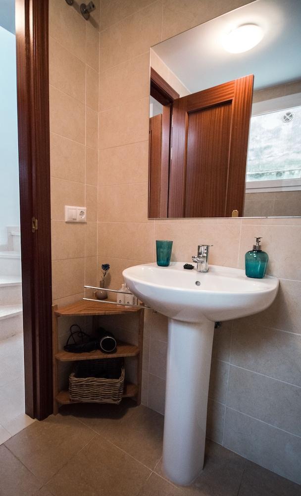Holidays2Malaga Juan De Mena Apartments المظهر الخارجي الصورة