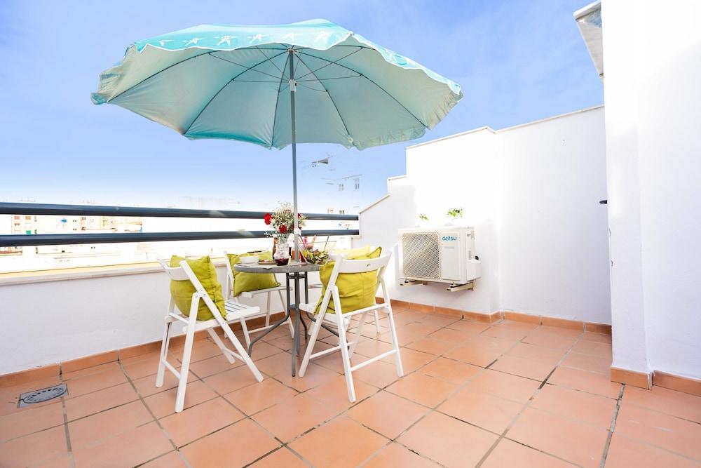 Holidays2Malaga Juan De Mena Apartments المظهر الخارجي الصورة